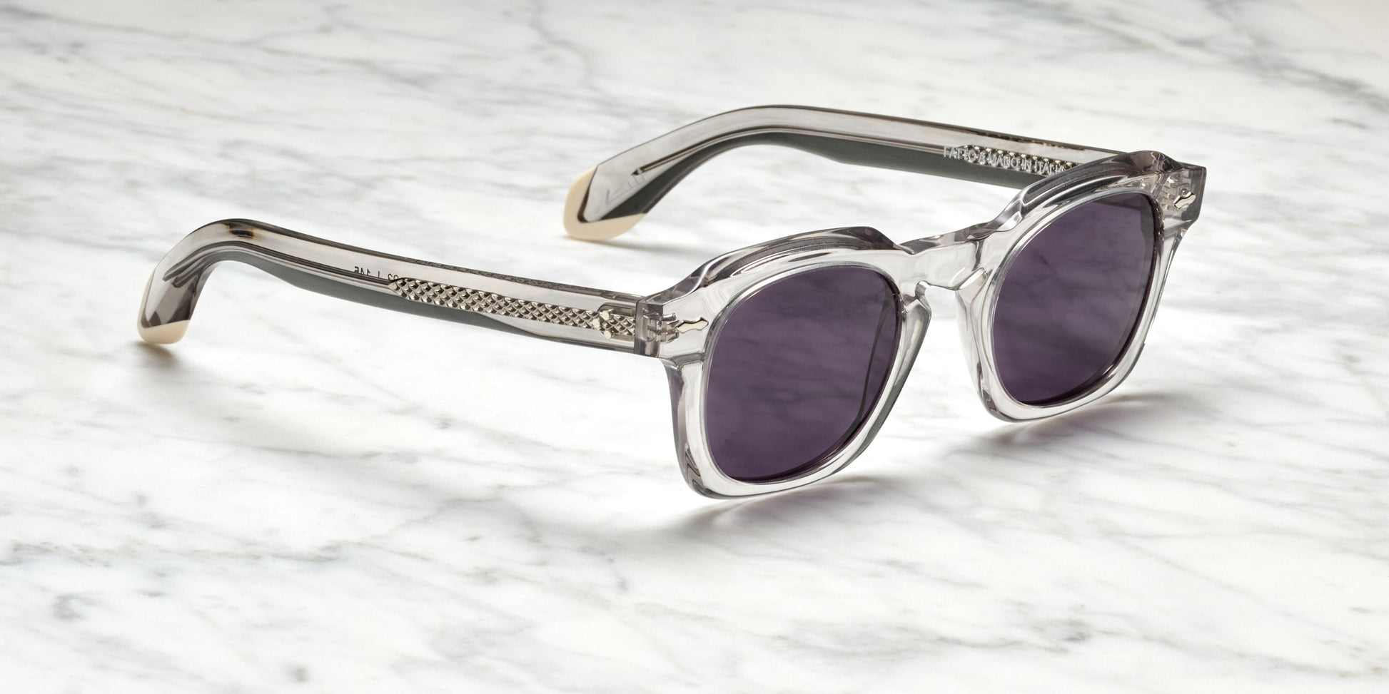 occhiali da sole con montatura ampia in acetato trasparente grigio