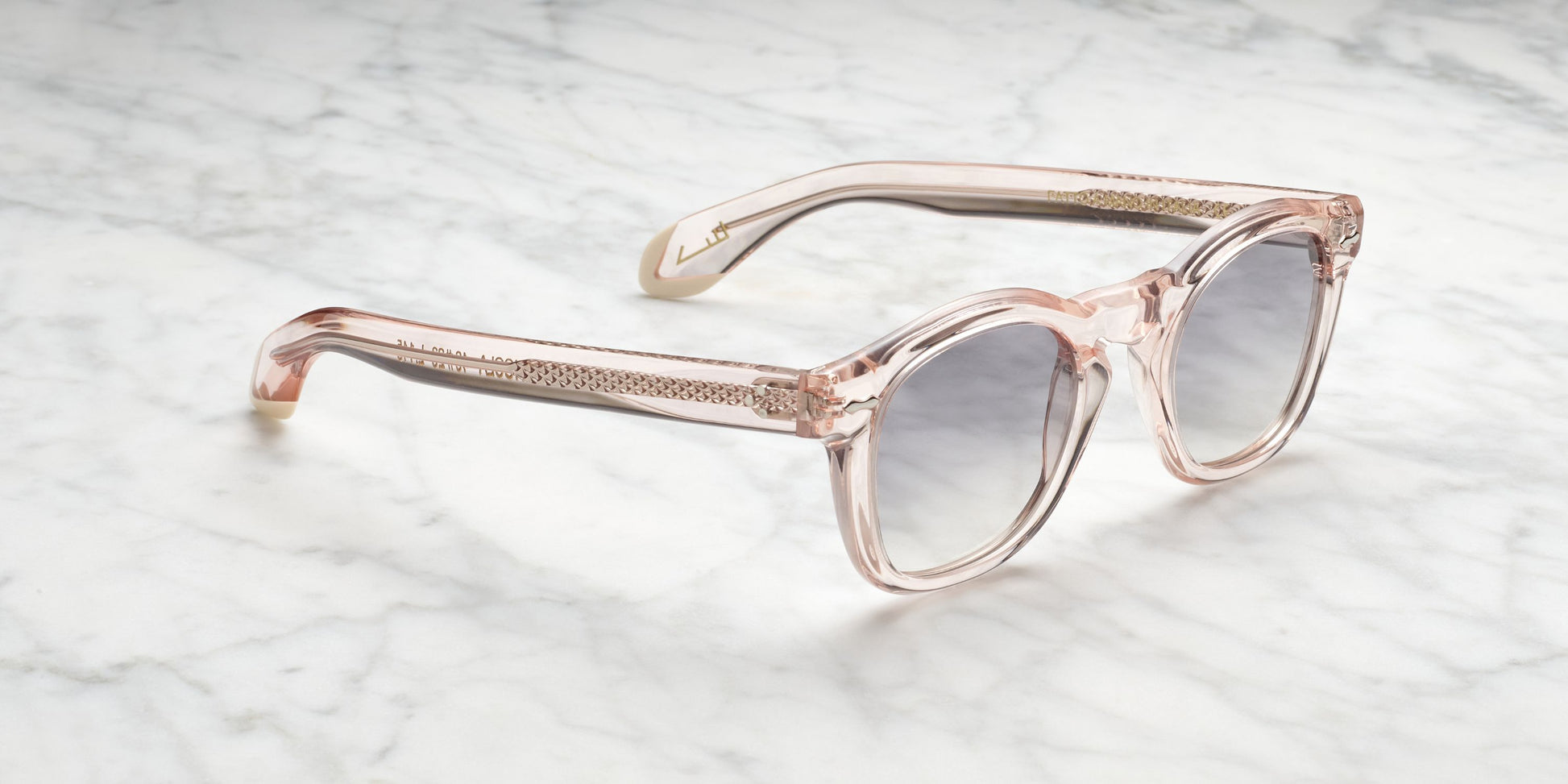 occhiali da sole edizione singola in acetato trasparente cipria